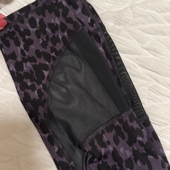 all in motion | cheetah leggings - Picture 6 of 6